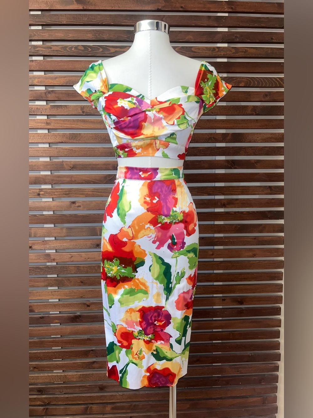 RARE Stop Staring 2 PC Pinup VLV White Floral Crop Top & High Waisted Skirt Set - Picture 2 of 11